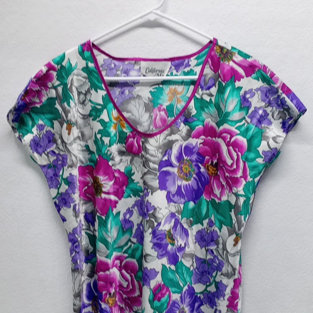 Vintage 80s-90s California Miss Floral Satin Blouse // M - Picture 2 of 5